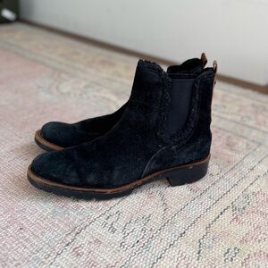 Women’s Black Winter Boots